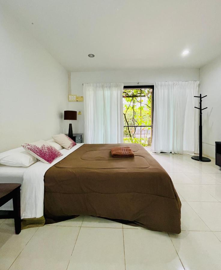 Wassana Sitdharma Guesthouse Trang Extérieur photo