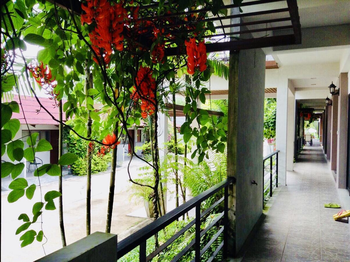 Wassana Sitdharma Guesthouse Trang Extérieur photo