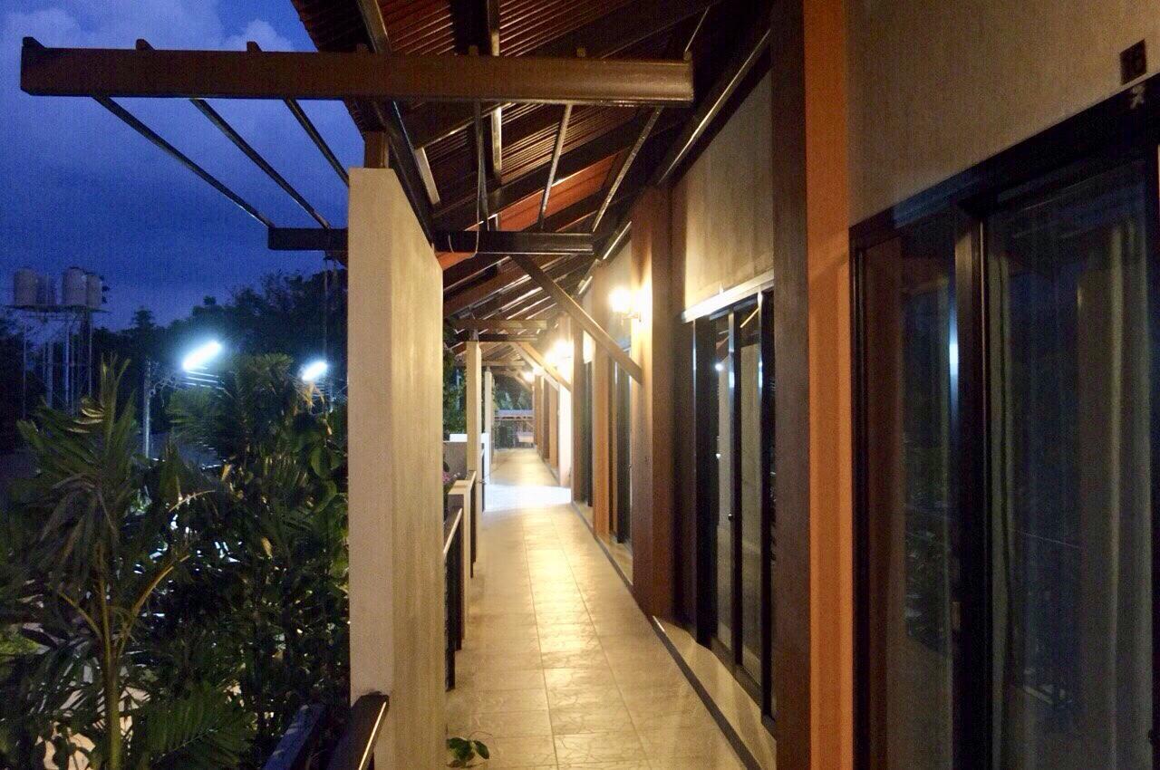Wassana Sitdharma Guesthouse Trang Extérieur photo